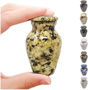 Petite urne funéraire souvenir pour cendres Urnes commémoratives en métal fabriquées à la main Finition en marbre jaune Mini urne avec filetage sécurisé - Product Image 1