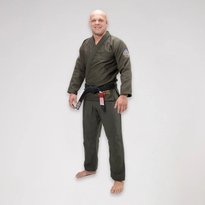 Kimono de Jiu Jitsu Personalizado 100% Algodón, Ligero, Elástico y Duradero, Conjunto de Entrenamiento con Logotipo Frontal para Uniformes de Judo y Jiu-Jitsu - Product Image 3