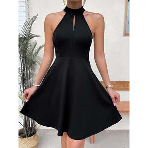 Vestido Mini de Crepé con Cuello Alto y Hombros Descubiertos para Mujer de Jane's, con Detalle de Encaje en la Espalda - Elegante Vestido de Fiesta sin Mangas con Corte en A - Product Image 1