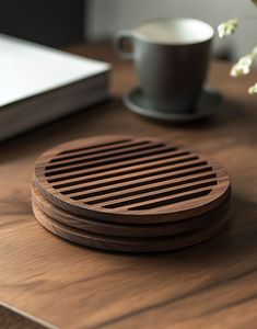 Ensemble de dessous-de-verre en bois lisse pour la protection du bureau et le style intérieur professionnel - Product Image 3