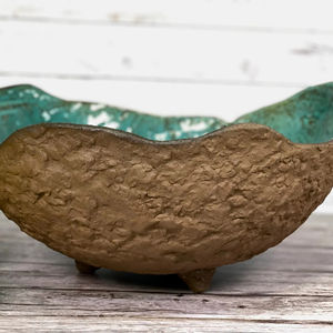 Cuenco decorativo de Metal de estilo único, bandeja central de diseño artístico hecho a mano para mesa, hogar, cocina, sala de estar, decoración de eventos - Product Image 1