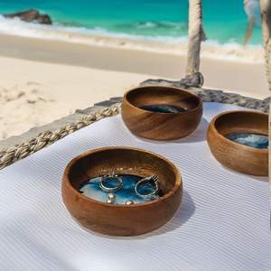 ชุดถ้วยไม้ทำจากเรซินและไม้คุณภาพดีพร้อมดีไซน์ที่เป็นเอกลักษณ์เหมาะสำหรับเป็นของขวัญให้กับเพื่อนในครอบครัวจากอินเดีย - Product Image 3