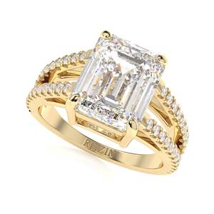 Bague d'anniversaire de style tige fendue diamant taille émeraude pour femme - Product Image 1