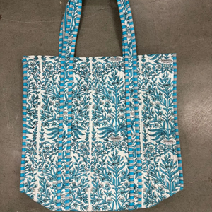 Sac fourre-tout matelassé à imprimé floral fait à la main pour femmes sac de transport d'été/d'hiver en coton indien pour l'épicerie-accessoire de mode - Product Image 1