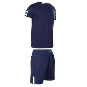 ขายส่งชุดวอร์มผู้ชายจ๊อกกิ้งและวิ่งกางเกงขาสั้นฟุตบอลและชุดเสื้อยืดสําหรับฤดูร้อนลายการออกแบบผ้าฝ้ายไฮสตรีท - Product Image 3