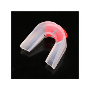 Protector bucal de doble capa, resistente a impactos, cómodo, transpirable, apto para deportes de alto impacto y sesiones de entrenamiento. - Product Image 3