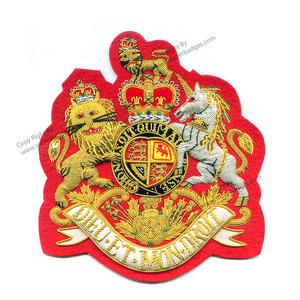Vente en gros d'insignes brodés taille personnalisée de haute qualité uniformes en feutre de tissu naturel insignes en feutre de tissu à vendre - Product Image 2