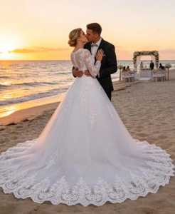 Vestido <span class=keywords><strong>de</strong></span> Novia <span class=keywords><strong>de</strong></span> Encaje con Escote Ilusión, Manga Larga, Estilo Princesa, con Perlas Bordadas en el Cuerpo y Cuello Alto - Product Image 5