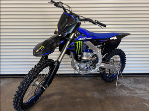 Explorez notre nouvelle Yamaha YZ450F 2025 de haute qualité PRÊT À ÊTRE EXPÉDIÉ DANS LE MONDE ENTIER - Product Image 4