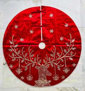 Elegante falda de árbol de Navidad con diseño atemporal perfecto para mezclarse con cualquier tema de vacaciones y mejorar la decoración festiva del árbol - Product Image 1