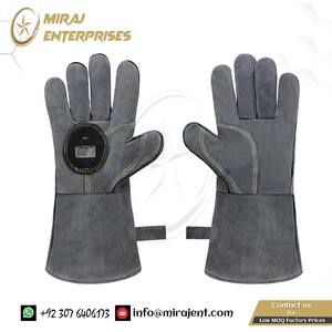 Gants de four à barbecue en cuir Forge Welding 500C Grill résistant à la chaleur avec ouvre-bouteille gants en cuir du Pakistan - Product Image 2