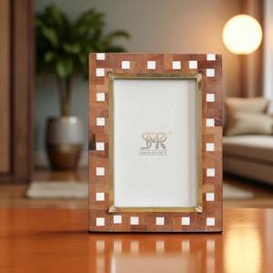 Marco de Fotos Moderno Rústico de Hueso, Incrustaciones Geométricas de Resina, Hecho a Mano, Personalizable, Decorativo, para Mesa, Sala de Estar, Dormitorio - Product Image 1