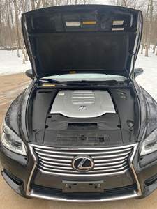 Lexus LS 460 AWD V8 Power AWD Comfort Package d'occasion de 2015, non modifié - Product Image 6