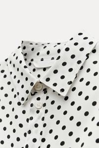 Camisa de Mujer con Estampado de Lunares, Elegante y de Alta Demanda, con Diseño Clásico y Ajuste Cómodo para Uso Diario, a Precios de Mayoreo - Product Image 4