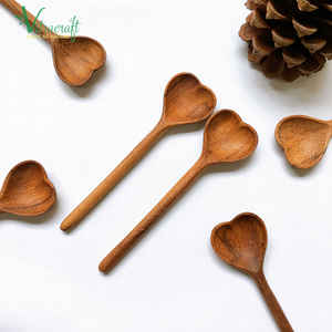 Produits du Vietnam. 100% en bois de haute qualité, cuillère en bois en forme de cœur, écologique. Sûr à utiliser cadeau significatif - Product Image 5