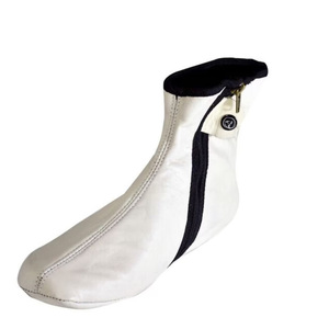 <b>White</b> Color PU <b>Leather</b> Winter Warm Insulated Breathable Casual Wear Fleece Lining <b>Shoes</b> for Men <b>Women</b> - Product Image 1