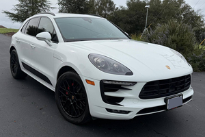 Porsche Macan GTS 2018 - Product Image 2