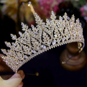 Diadèmes de luxe pour femmes, grandes couronnes dorées florales classiques en cristal et zircon, bandeaux de mariée pour fêtes et bals de promo - Product Image 2