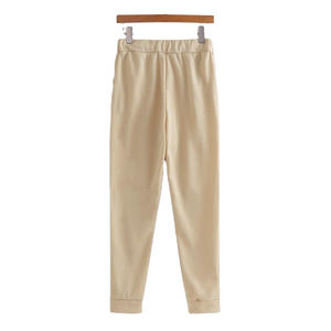 Conjunto Deportivo de Mujer con Capucha, de Alta Calidad, Transpirable, Cómodo y Elegante, 100% Algodón - Product Image 4