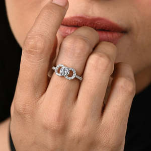 Anillos de Plata de Ley 925 de Primera Calidad para Mujer, con Patrón Geométrico, Diamantes y Baño de Rodio, Anillo Romántico con Incrustaciones para Hombre - Product Image 4