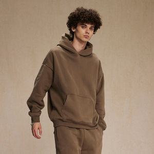 Sudadera con capucha para hombre de tacto suave, diseñada para brindar comodidad, facilidad de movimiento y calor confiable durante las actividades casuales. - Product Image 4