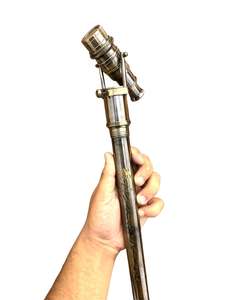 Bastón de Caminar Moderno de Latón Ecológico Hecho a Mano, Tallado a Mano, Artículo de Regalo para Interiores - Product Image 3