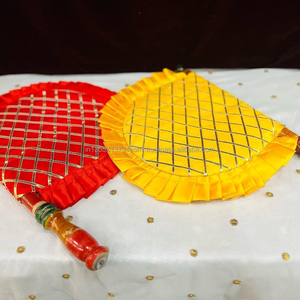 Abanico de mano tradicional indio hecho a mano de bambú con encaje de Gota, mango de madera, aire fresco, decoración del hogar, uso de viaje, recuerdo de boda - Product Image 1