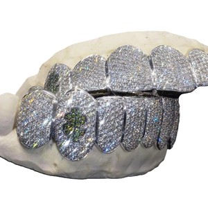 Embreld 10K oro sólido dientes parrilla diamante Moissanite personalizado fiesta regalo Decoración elegante 18K joyería fina Piercing joyería - Product Image 4