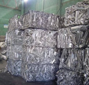 Venta caliente de chatarra de aluminio barata de la mejor calidad al por mayor con precio de fábrica Suministro de exportación a granel para compradores de la industria del reciclaje - Product Image 4