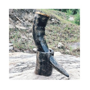 Nouvelle Arrivée - Chope à Boire Médiévale Viking Écologique Faite à la Main avec Poignée, Style Animalier en Corne de Buffle Polie pour Bière et Hydromel - Product Image 1