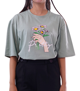 T-shirt à col rond en coton 100% pour femmes, design personnalisé avec logo, tendance et décontracté, épaules tombantes, vente en gros, fournisseur BD - Product Image 4
