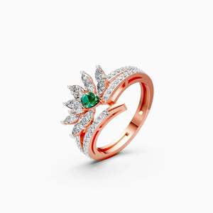 Diamant de laboratoire de 0,68 ct, magnifique diamant floral avec pierre verte, bague ornée de diamants |   En or jaune, blanc et rose 9 carats - Product Image 1