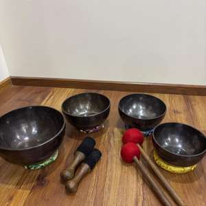 Style traditionnel Bronze Métal Artisanat Thérapie Sonore et Chakra Guérison Bol Chantant - Product Image 3