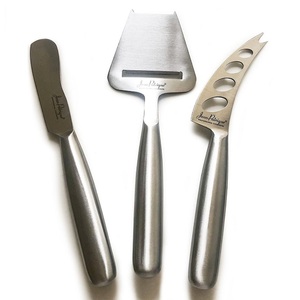Lot de 4 couteaux à fromage en acier inoxydable de qualité supérieure avec manche en bois d'acacia. - Product Image 5