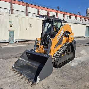 Chargeuse compacte sur chenilles CASE TV620B d'occasion en parfait état, diesel, avec godet frontal pour la construction et l'agriculture - Product Image 2