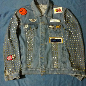 Chaleco de piel de vaca de estilo callejero para hombre con diseño de logotipo personalizado OEM con chaqueta de invierno a granel - Product Image 6