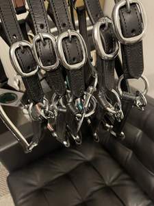 Nouveau licou en cuir Mini Shetland en cuir noir durable style cheval et bride en cuir - Product Image 5