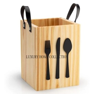 Porte-couverts en métal au design antique de qualité supérieure avec d'élégants détails artisanaux pour l'organisation de la cuisine et de la salle à manger - Product Image 6