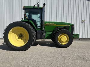 Utilisé pour le tracteur à roues John Deere 8410 4WD 250 CV Diesel Faible nombre d'heures et livraison rapide Moteur Pompe à engrenages Boîte de vitesses incluse - Product Image 5