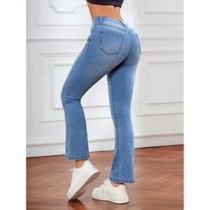 Vaqueros de mezclilla lavados de cintura alta estilo vintage chic para mujer, color azul hielo, con corte acampanado, estilo callejero, tallas 26 a 40 - Product Image 2