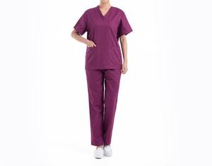 Nouveaux ensembles de blouses d'hôpital unisexes 2026 à séchage rapide en sergé 100 % coton, ensemble deux pièces (haut et pantalon) avec détection d'aiguilles, OEM - Product Image 1