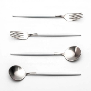 Ensemble de couverts en acier inoxydable royal élégant et unique avec manche en céramique blanche, ensemble de couverts de haute qualité pour la maison - Product Image 4