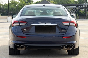 Vente rapide, meilleures performances, voiture d'occasion propre, Maserati Ghibli S Q4 2021 en excellent état - Product Image 3