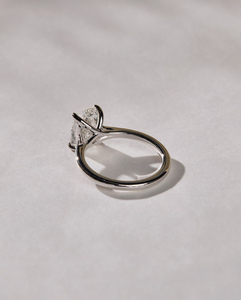 Bague de fiançailles solitaire en moissanite taillée coussin 2CT, bague en diamant moissanite coussin classique Bague tendance en argent sterling 925 - Product Image 3