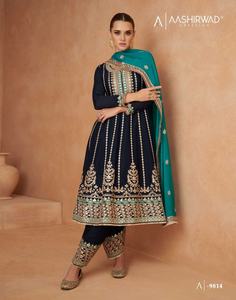 Dernier Designer Chinon Soie Broderie Travail Salwar Costume Par Fab Zone - Product Image 3
