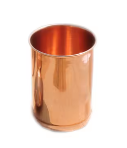 Verre à eau en cuivre de luxe fait à la main avec finition lisse motif personnalisé écologique lavable au lave-vaisselle par Saniya Handicraft - Product Image 1