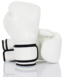 Gants de boxe d'entraînement intensif personnalisés 2026 avec sangle de poignet réglable, en cuir de haute qualité, protection UV, évacuation de l'humidité - Product Image 3