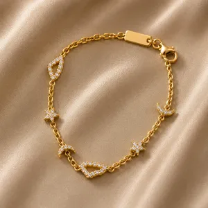Pulsera con Dijes de Estrella, Luna y Perla Cristiana, Regalo - Product Image 4