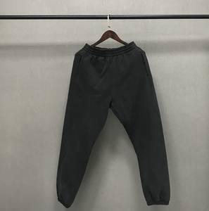 กางเกงจ็อกเกอร์ผ้าคอตตอน100% เอวสูงระบายอากาศได้สำหรับผู้ชายกางเกงวิ่งเข้ายิมซักได้สีเข้มสไตล์สปอร์ตงาน OEM ตามสั่ง - Product Image 3