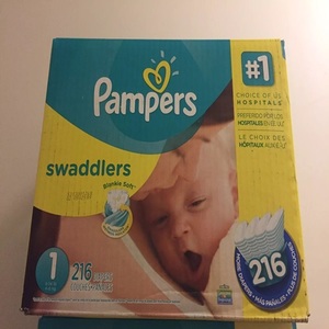 Pañales para bebé Pampering Swaddlers talla 1 (8-14 lb/ 4-6 kg) - Product Image 1